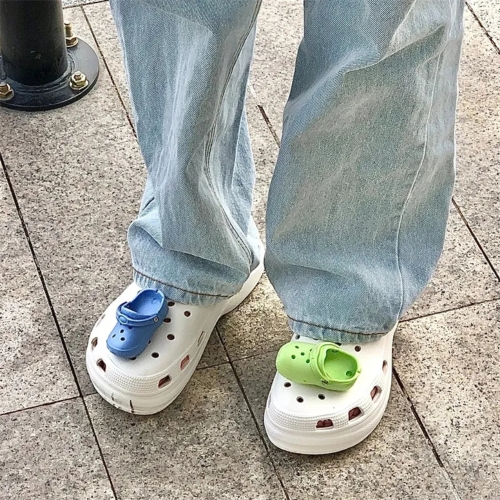 Croc Croc Charms Mini Croc Kids Toys Cartoon Custom Keychain Pin Girls Boys DIY - Picture 2 of 6